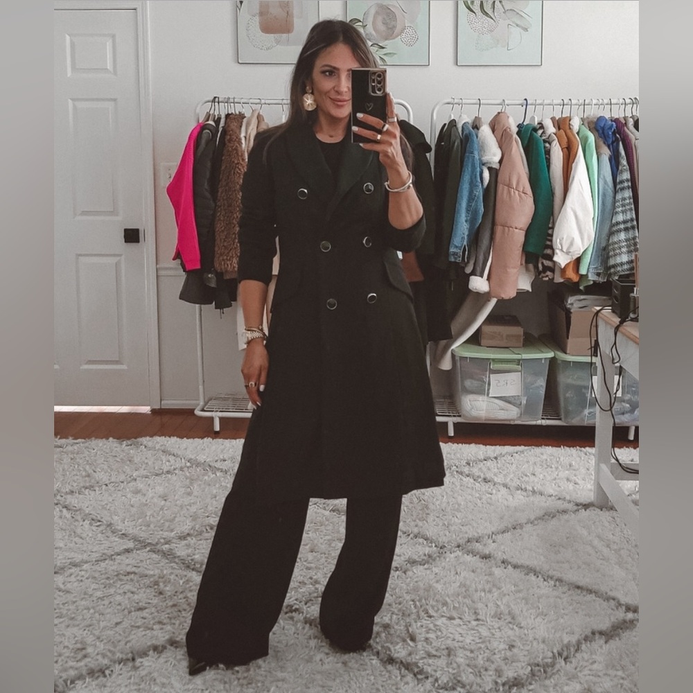 Black coat in great condition.